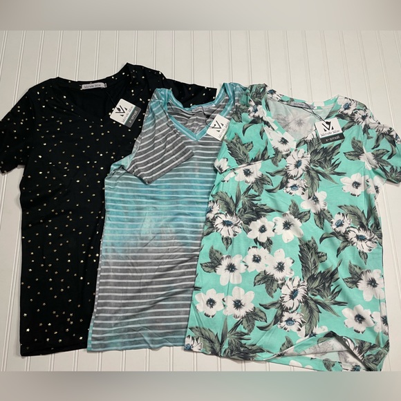 NWT Lot of 3 Short Sleeve V-Neck Tops XS - Picture 2 of 8